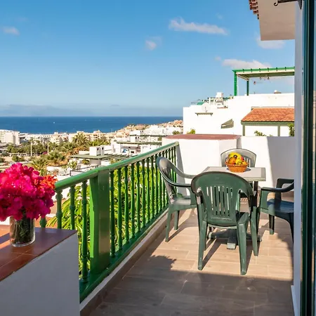 Neptuno Costadeje 아데제