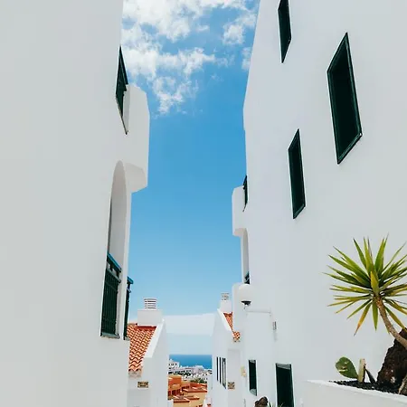 Neptuno Costadeje 3* 아데제