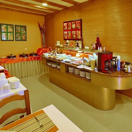 Neptuno Costadeje 3* 아데제