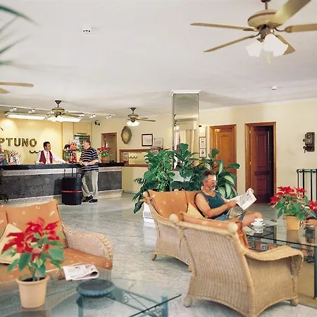 아파트 Neptuno Costadeje 3*