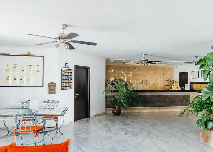 Appartement Neptuno Costadeje 3*